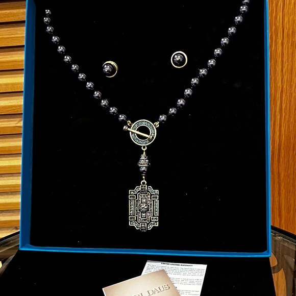 Heidi Daus Navy Pearl Locket Necklace & Earrings Set - NWT 💙✨ - Picture 11 of 11